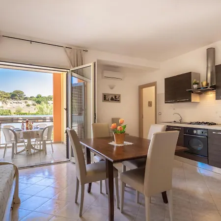 Apartment App Savonarola A 250mt Da Spiagge E Movida 6p